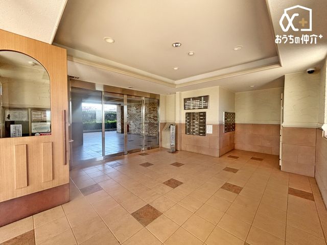 �G���g�����X �h�ƃJ�����A�I�[�g���b�N�ň��S�I