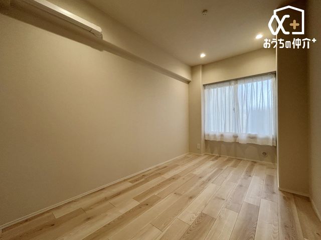 �q������ -