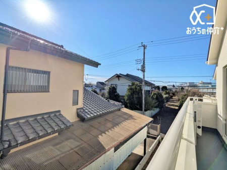 ���̑� �o���R�j�[���猩�n�����i�F�ɂȂ�܂��B���V�C�̗ǂ����́A�󂪂悭�����A�C�����̂�����ԂɂȂ肻���ł��ˁI�z�����Ȃǂ��A���񌻒n�ɂĂ��m���߂��������I���₢���킹���҂����Ă���܂���(^^)/