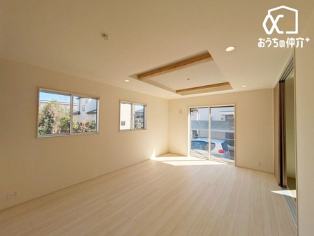 ���r���O -