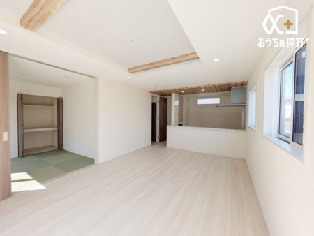 ���r���O -