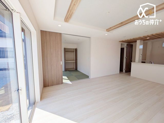 ���r���O -