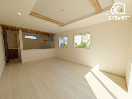 ���r���O -