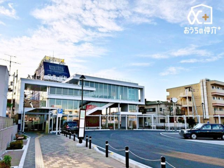 ���ӊ� ���]�w�@���� �k��35���B�����O�ɂ͐̂Ȃ���̓X�܂�����A�˂Ă��钆�A�w����̍ĊJ�����i�݁A���֐��̗ǂ��X���݂ւƕς���Ă��Ă���܂��B 2760m