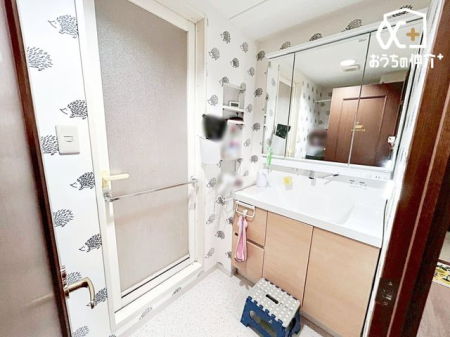 ���ʑ�E���ʏ� �`Wash room�`�傫�Ȑ��ʁ@�Ƒ��݂�Ȃ������g�����ʎ��B�Z�������ɂ͎g���₷�����ʂŁA�X�e�L�Ȉ���̃X�^�[�g������܂��傤�B