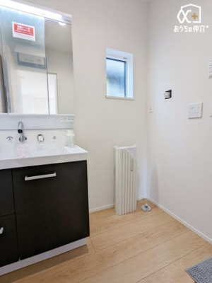 ���ʑ�E���ʏ� ����������ʕ����ǍD�ȃ����h���[�X�y�[�X�ł��B