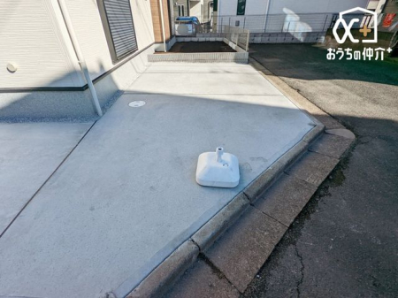  �J�[�X�y�[�X��2�䂠��B���]�Ԃ��߂�X�y�[�X�Ƃ��Ă����p���������܂��B���Ԃł̗��q�ɂ��Ή��ł��܂��I