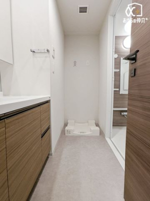 ���ʑ�E���ʏ� �������̂�����ʁ����󁕒E�߃X�y�[�X�ł��B��Ƃ�̂����Ԃł����C���̂����ւ����炭�炭�ł��B