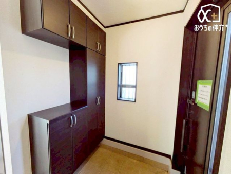 ���� �`�E�`Entrance�`�E�`�C�i����f�U�C�����������ւ́A�Z�ޕ��̖������𖞂����N�I���e�B�B�A��邲�Ƒ���A�K�������C�����悭�}����E���炬�ɖ�����������Ԃ�\�������Ă���܂��B