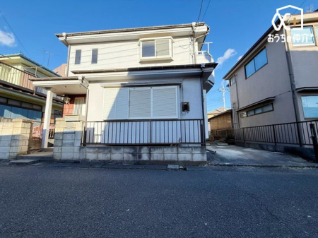 ���̑� �J�����̂���Ԏ��ŁA�̂т₩�ɕ�点�܂��B