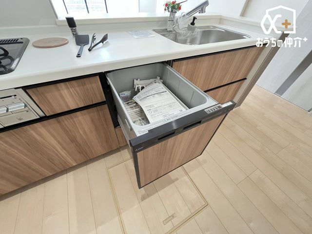 �L�b�`�� �r���g�C���H��@�t���V�X�e���L�b�`���B�ŐV�ݔ��Œ������Ԃ����K�ł��B