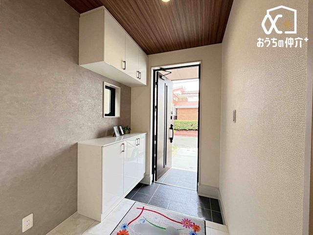 ���� �V���[�Y�{�b�N�X�t���̌��ւł��B