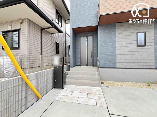 ���� �O���猩�����ւ̗l�q�B���������Ə�i���������������ԁB�����̏o���肪�C�����悭�s���܂��B