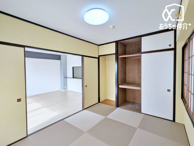 ���̑� ���r���O���瑱���a����3���˂��J������΂����ԂɂȂ�܂��B