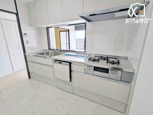 �L�b�`�� �������y��������L�b�`���X�y�[�X(^^)/�Ǝ��������悭�A���o�����̎��[�͂���L�b�`���ł��B�������₷�����������ł������ɂ���⒲�������o���Ďg�����Ƃ��ł��܂��B