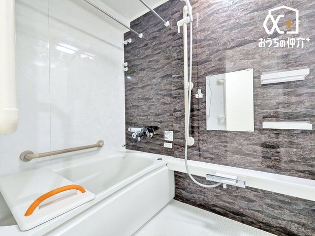 ���� 1�؃^�C�v�̑傫�ȗ����ɂȂ��Ă���܂��B�����Ȃ��q�l�����Ă����Ƒ��œ������\�ƂȂ��Ă���܂��B�܂��A���g�����y���߂���X�̔�������Ă�����ԂɂȂ邱�ƊԈႢ�Ȃ��ł��I