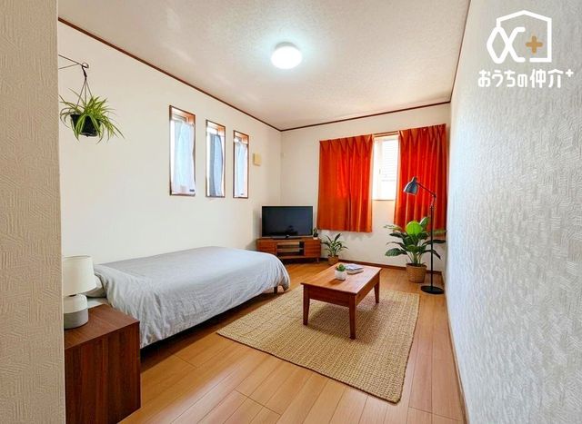 ���̑� 6.5���̂�������e�ʂ̃N���[�[�b�g������A��Ƃ�̂��鐶�������y���݂��������܂��I