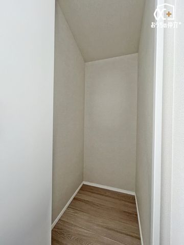 ���[ ���|�p��Ȃǂ̎��[�ɏd�󂷂�Q�K�L���̎��[