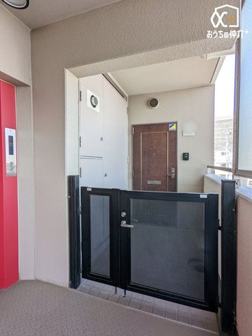 ���� ���ւɐ�p�|�[�`�t��