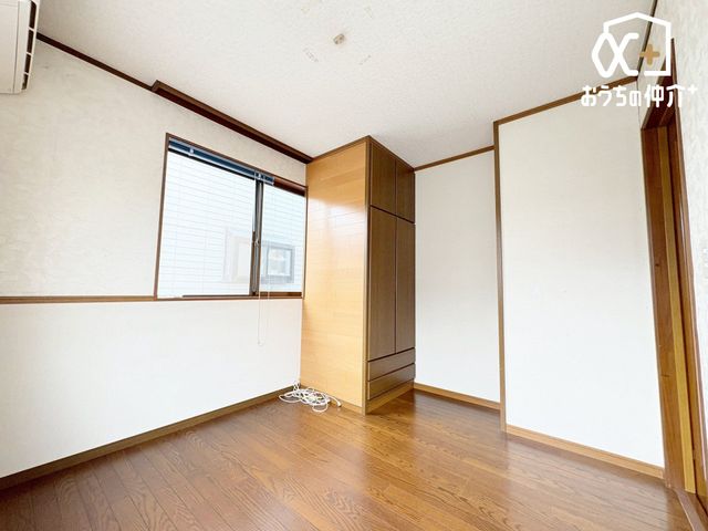 �Q�� �N���[�[�b�g�̂���Q���B