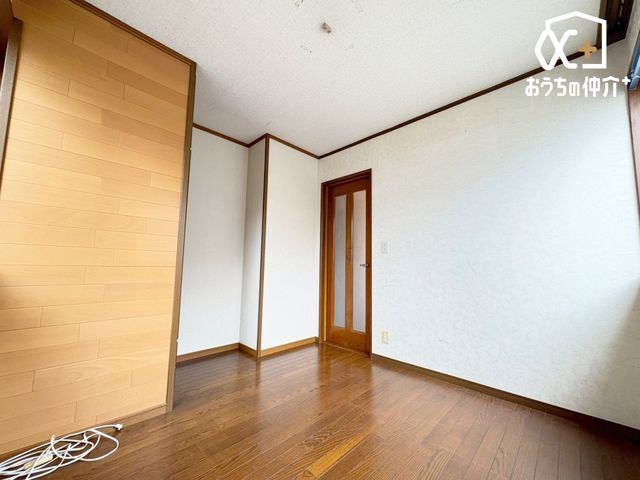 �Q�� �N���[�[�b�g�̂���Q���B