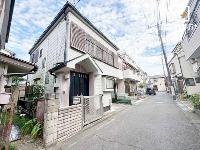 ���n�O�ώʐ^ ���ԃX�y�[�X��1�䕪����B���Ǝ{�݂��_�݂����z�X���ւ��߂����Ԃł̂��o�������X���[�Y�B