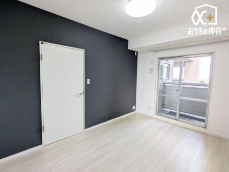 �Q�� ��Q���Ƃ��Ďg�������Ȃ������ł��B�L�߂̍��Ǝ��[�B�o���R�j�[�ɖʂ��A�J���������Ղ�ȃv���C�x�[�g��Ԃł��B