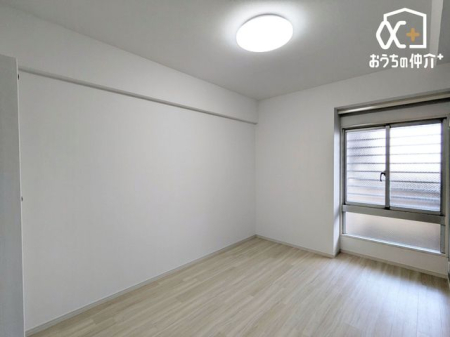 �q������ �q�������Ƃ��Ă��\���ȍL�������邨�����ł��B�Ƒ��X�̈��炬�̋�Ԃ��m�ۂł��A�v���C�x�[�g�ȃx�b�h���[���͕�炷���̊����ő���グ�������̂ł��B