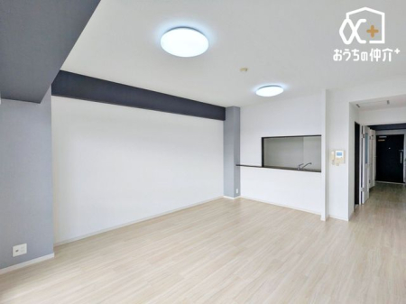 ���r���O �����������Ȃ��烊�r���O�S�̂����n�����Ƃ��o����̂ŁA���q�l���V�񂾂�A�׋����Ă��Ă��ꏏ�ɋ�Ԃ����L�ł��܂�