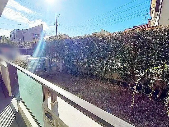 �o���R�j�[ -