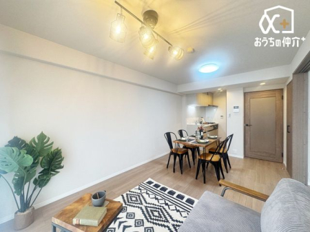 ���r���O -