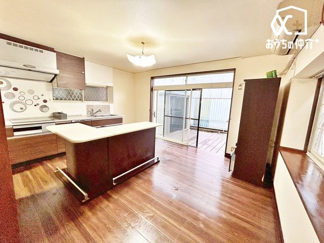 ���r���O ���邢�z�˂��ł��ӂ�郊�r���O�`�Ƒ��c���̎����߂���LDK�ł��B������������Ԃł������Ɗ�����J���������́B���₩�Ȗ����𑗂邱�Ƃ��ł����Ԃł��B