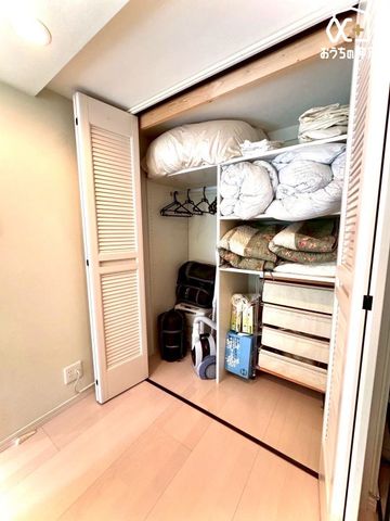 ���[ ���t�g���̃N���[�[�b�g