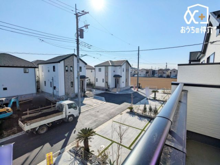 ���̑� �o���R�j�[���猩�n�����i�F�ɂȂ�܂��B���V�C�̗ǂ����́A�󂪂悭�����A�C�����̂�����ԂɂȂ肻���ł��ˁI�z�����Ȃǂ��A���񌻒n�ɂĂ��m���߂��������I���₢���킹���҂����Ă���܂���(^^)/