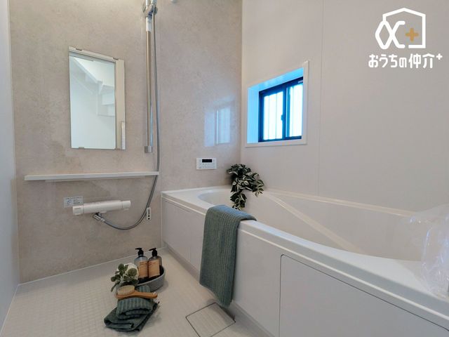 ���� 1�؃^�C�v�̑傫�ȗ����ɂȂ��Ă���܂��B�����Ȃ��q�l�����Ă����Ƒ��œ������\�ƂȂ��Ă���܂��B�܂��A���g�����y���߂���X�̔�������Ă�����ԂɂȂ邱�ƊԈႢ�Ȃ��ł��I