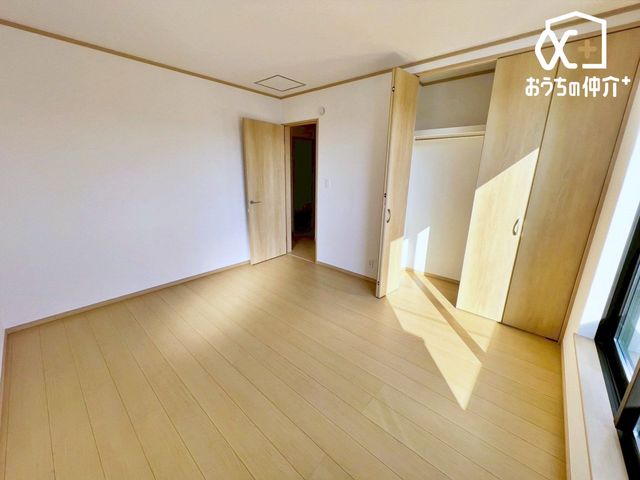 �Q�� ��Q���Ƃ��Ďg�������Ȃ������ł��B�L�߂̍��Ǝ��[�B�o���R�j�[�ɖʂ��A�J���������Ղ�ȃv���C�x�[�g��Ԃł��B