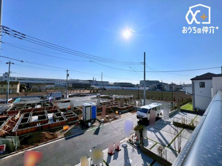 ���̑� �o���R�j�[���猩�n�����i�F�ɂȂ�܂��B���V�C�̗ǂ����́A�󂪂悭�����A�C�����̂�����ԂɂȂ肻���ł��ˁI�z�����Ȃǂ��A���񌻒n�ɂĂ��m���߂��������I���₢���킹���҂����Ă���܂���(^^)/