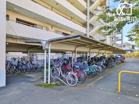 ���̑� �����t���̒��֏�͉����t���ŉJ���玩�]�Ԃ����܂��B���֏�