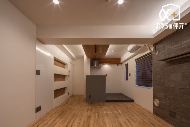 ���r���O �S�����������A�������̃��r���O�_�C�j���O�B