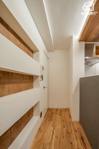 ���̑����� �ؖڒ��̃t���[�����O�������̗m���́A�����݂����藎�����������͋C�����o���܂��B