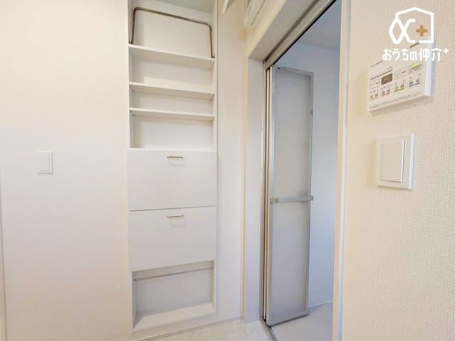 ���[ �������̃T�j�^���[���[�̗l�q