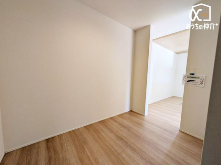 ���[ �L�b�`����������ʎ���������p�ł���傫�ȃp���g���[