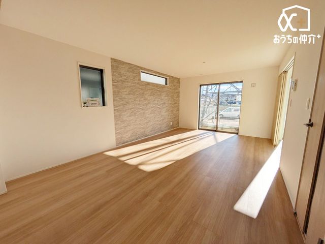 ���r���O �`Living�`�������������͋C��LDK�B�̂�т肭�낮�\�t�@��A���H�����y���ރ_�C�j���O�Z�b�g��u���Ă��������͂���܂���B