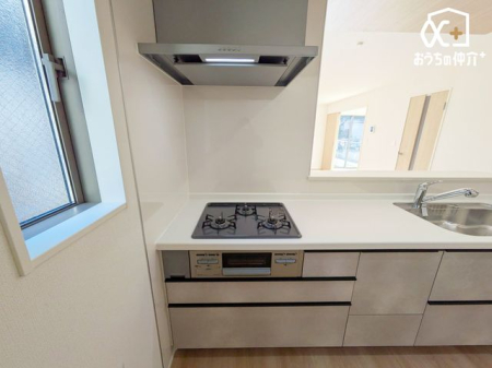 �L�b�`�� �i3���R�����j���������Ŏς�E�Ă��E�����Ȃǂ��\�B�Η͂͋��΂����΂܂ŏꏊ���ƂɎ��R�ɐݒ�ł��A��C�ɒZ���ԂŒ������鎖���ł��܂��B�܂��Ԋu���L���A�傫�Ȓ�������u�����Ƃ��ł��܂��B