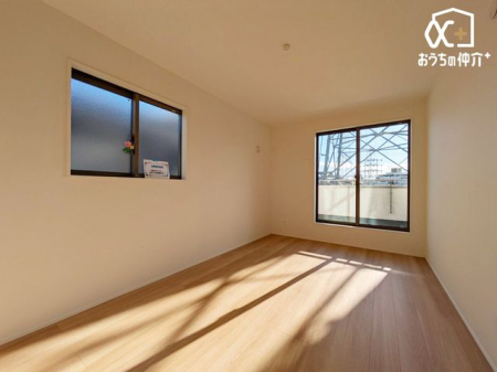 �Q�� 2�ʍ̌��̖��邢�m��