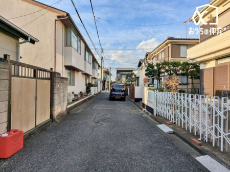 ���ӊ� ���v���Ďs����咆�w�Z �k��15���B���ڐ�Ɨ�����̍����n�_�ɗ��n����A���R�L���Ȋ��Ɉʒu���Ă��܂��B 1190m