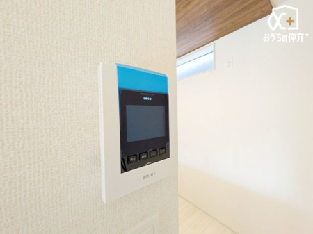 ���̑� �e���r���j�^�[�t���C���^�[�z��