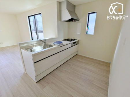 �L�b�`�� �������y��������L�b�`���X�y�[�X(^^)/�Ǝ��������悭�A���o�����̎��[�͂���L�b�`���ł��B�������₷�����������ł������ɂ���⒲�������o���Ďg�����Ƃ��ł��܂��B