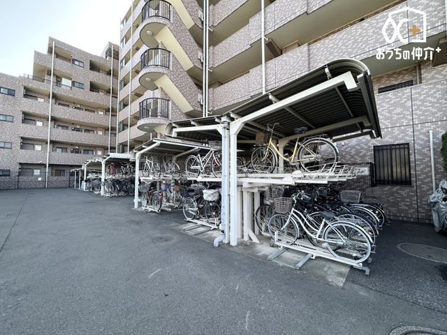 ���ԏ� �J�̓������S�̉����t�����֏�