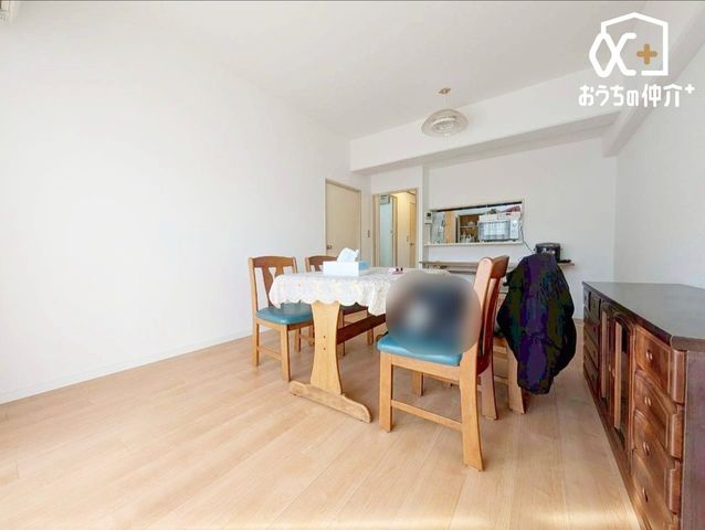 ���r���O -